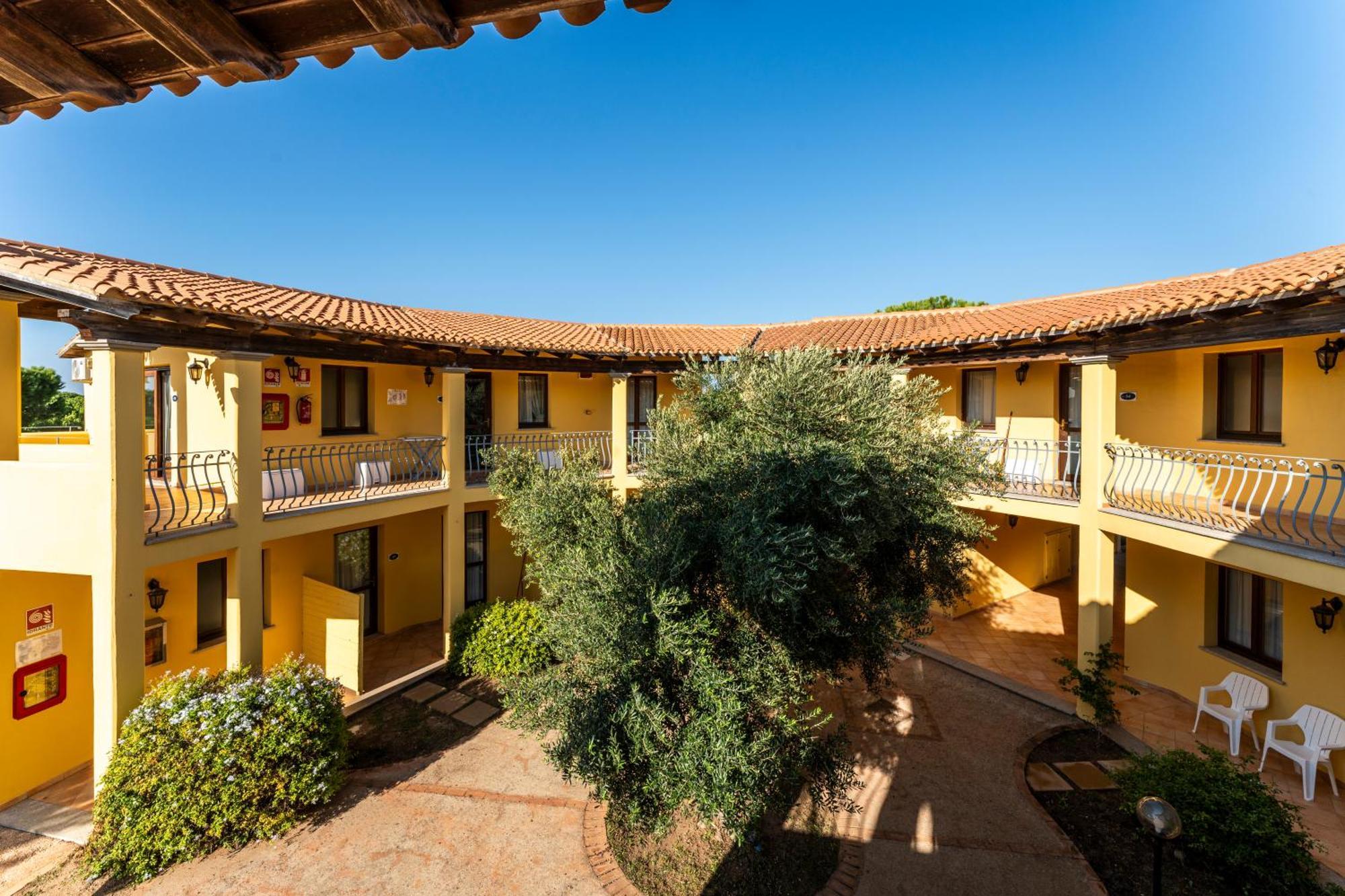 Residence Baia Dei Mirti Vignola Mare Ngoại thất bức ảnh