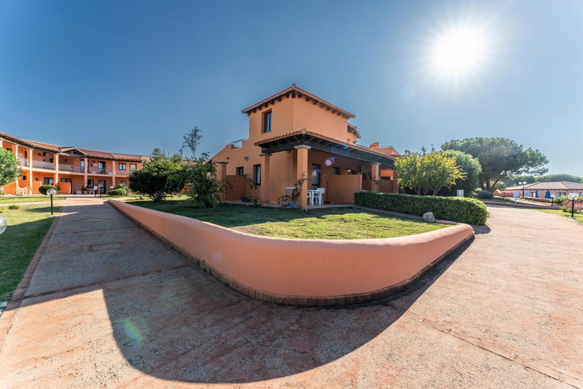 Residence Baia Dei Mirti Vignola Mare Ngoại thất bức ảnh