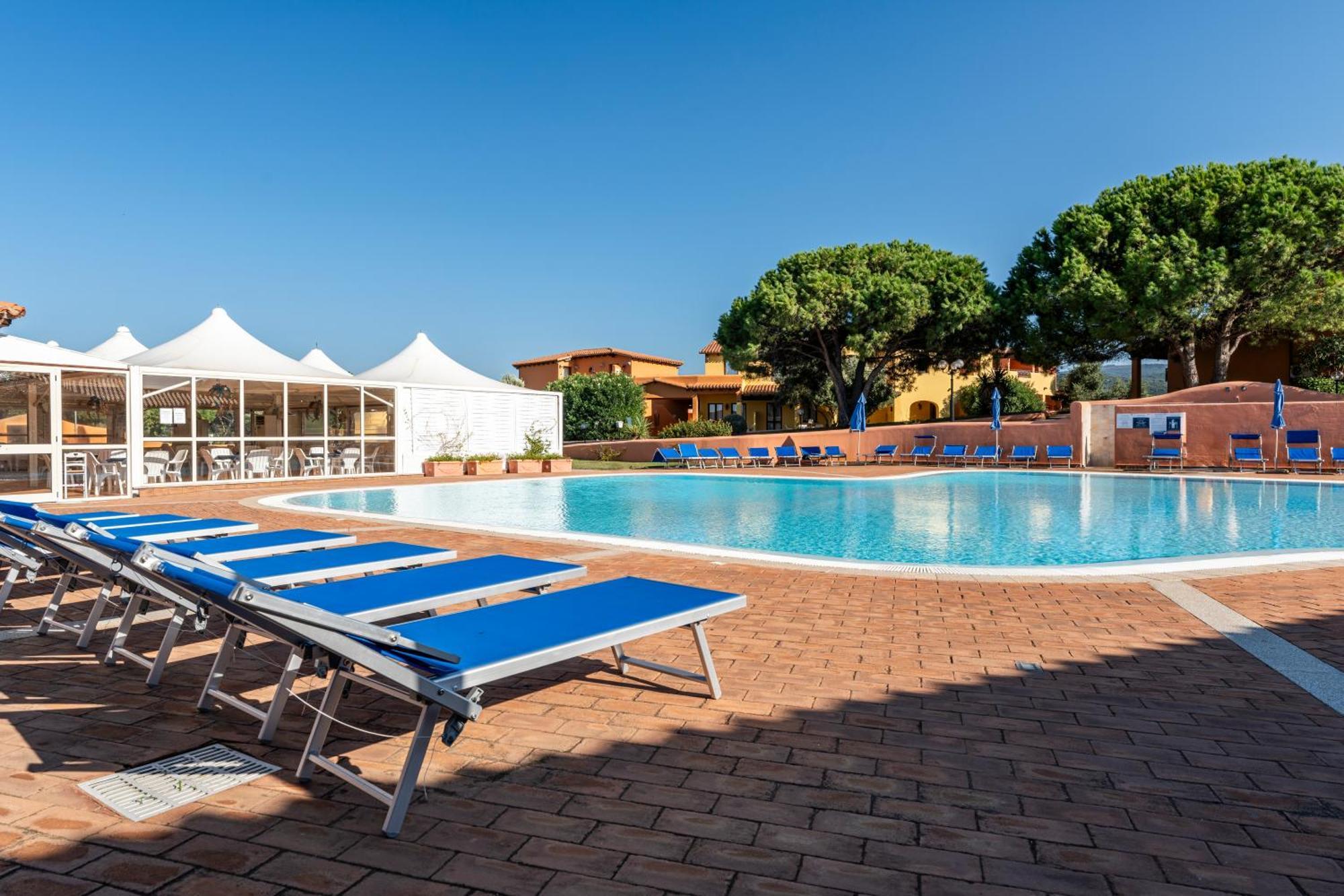Residence Baia Dei Mirti Vignola Mare Ngoại thất bức ảnh
